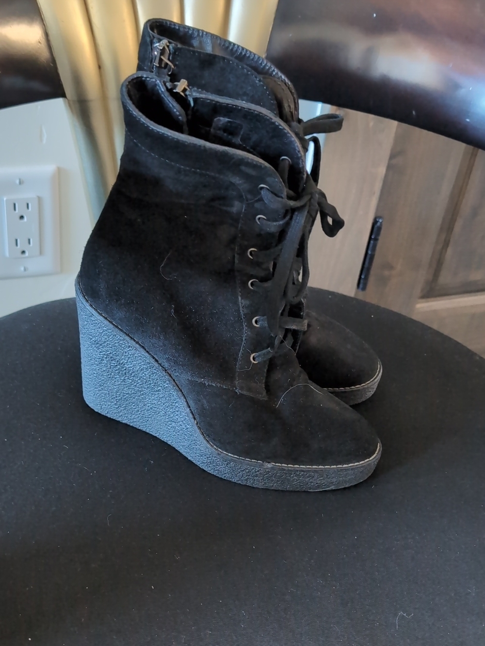 Aquatalia Women's Black Suede Wedge Size 6 Waterproof